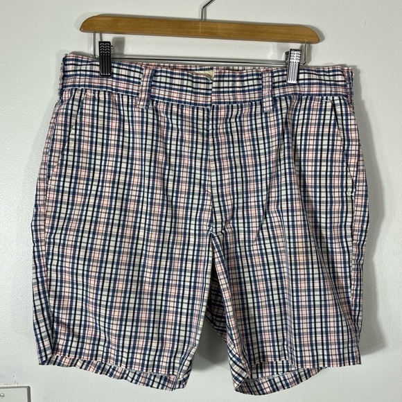 VINTAGE Red Blue Check Mens Shorts Size 36 Lightweight - Picture 1 of 9